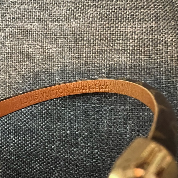 Louis Vuitton Say Yes Leather Bracelet - Picture 4 of 4